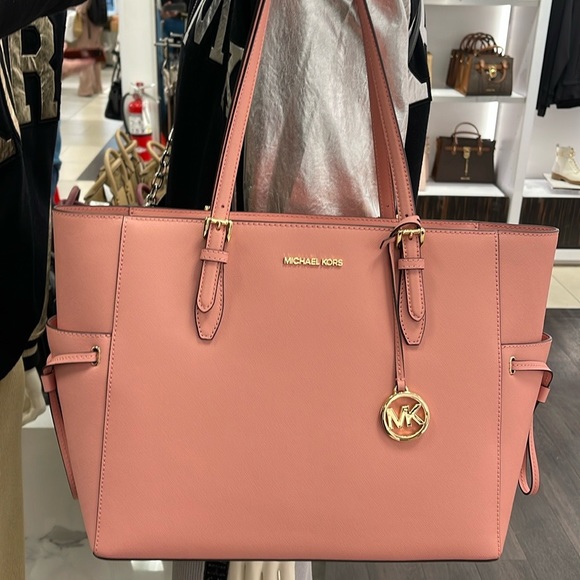 MICHAEL KORS 
Gilly Large Saffiano Leather Tote Shoulder Bag 
Primrose 
NWT - Picture 4 of 16